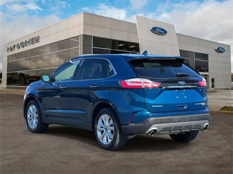 2020 Ford Edge Titanium photo 1