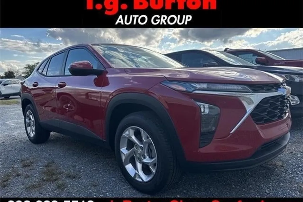 2026 Chevrolet Trax LS photo 1