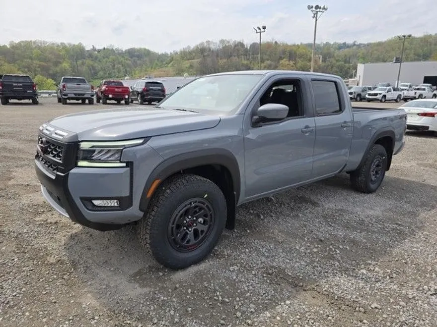 2025 Nissan Frontier PRO-4X photo 1