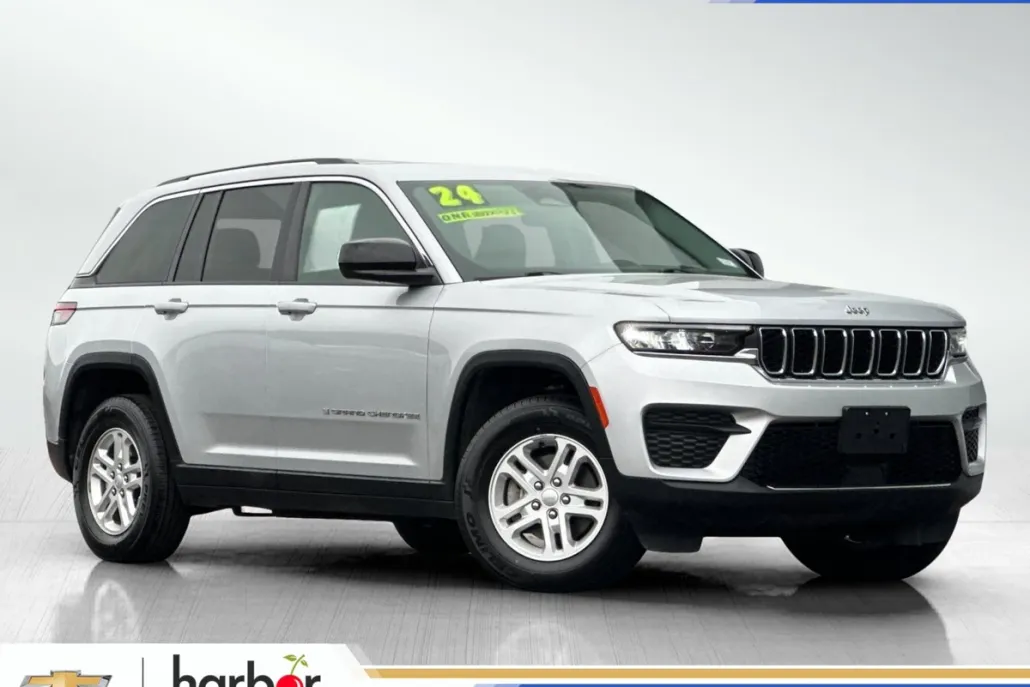 2024 Jeep Grand Cherokee Laredo photo 1
