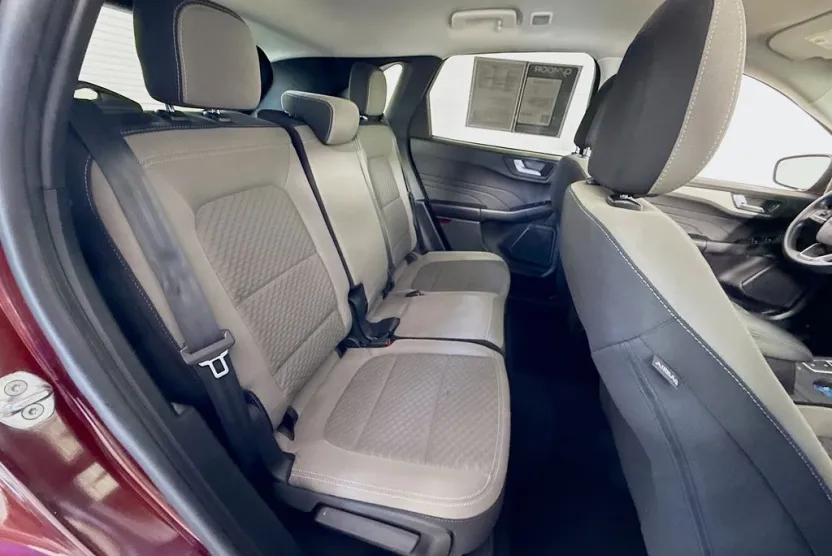 2021 Ford Escape SE photo 1