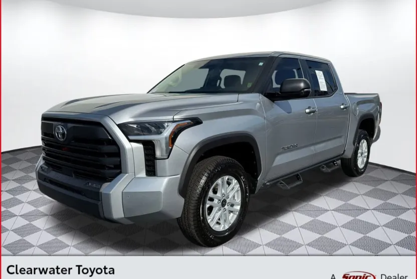 2024 Toyota Tundra SR5 CrewMax photo 1