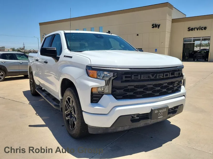 2024 Chevrolet Silverado 1500 Custom photo 1