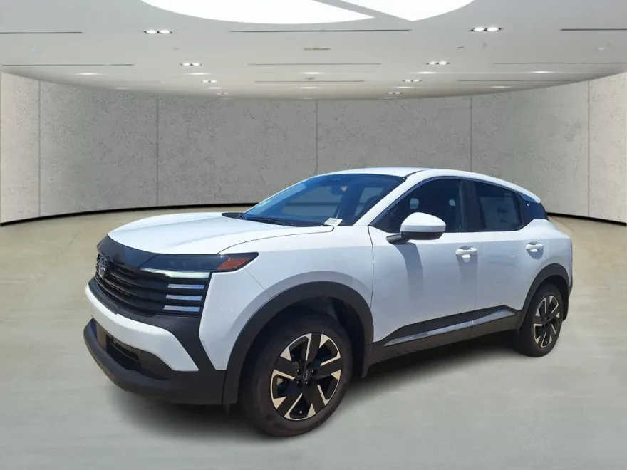 2025 Nissan Kicks SV photo 1