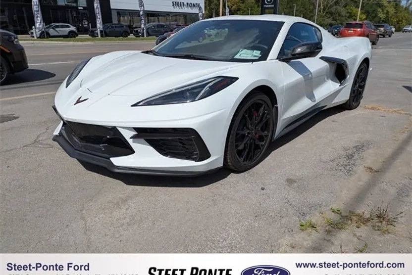 2024 Chevrolet Corvette Stingray 2LT photo 1