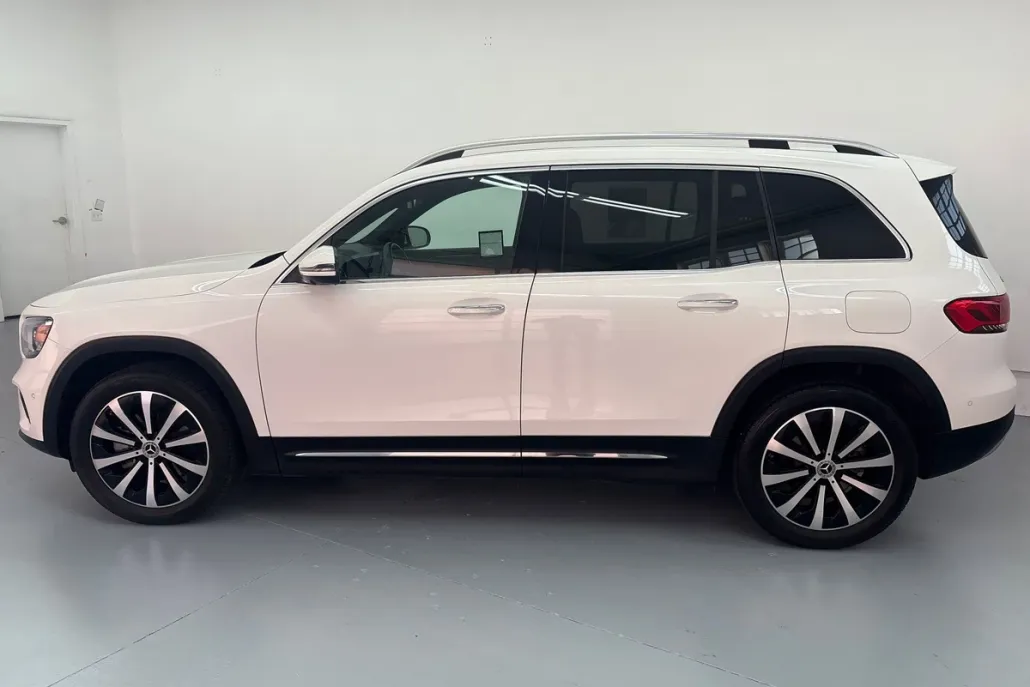 2022 Mercedes Benz GLB 250 photo 1