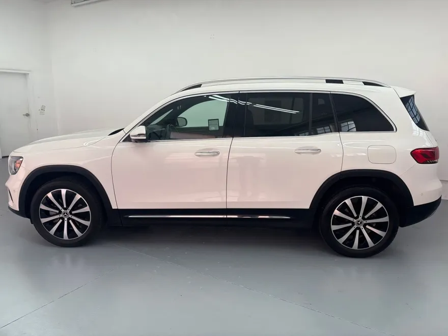 2022 Mercedes Benz GLB 250 photo 1