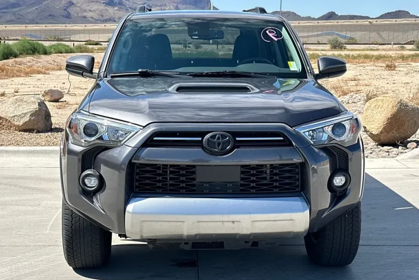 2023 Toyota 4Runner TRD Off-Road photo 1