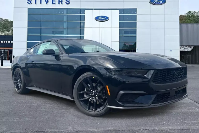2025 Ford Mustang EcoBoost photo 1