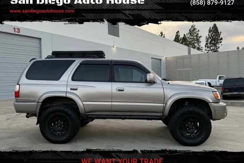 2002 Toyota 4Runner SR5 photo 1