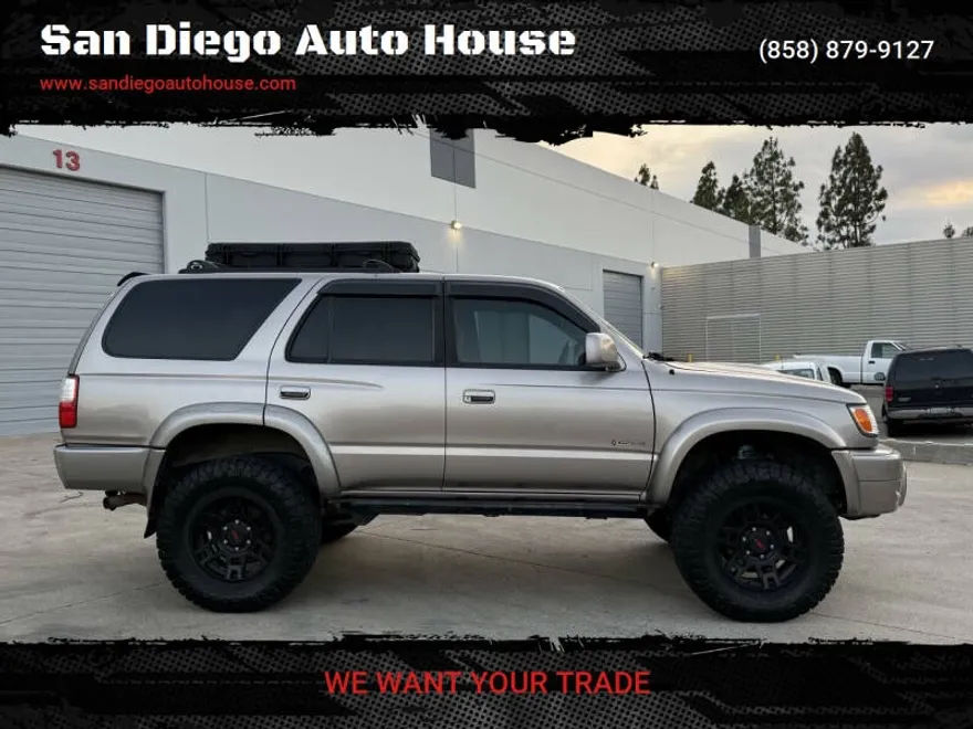 2002 Toyota 4Runner SR5 photo 1