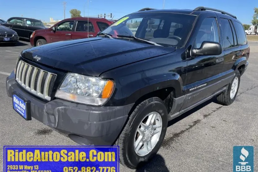2004 Jeep Grand Cherokee Laredo photo 1