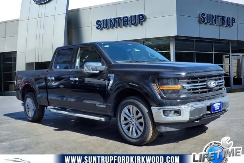 2025 Ford F-150 XLT photo 1