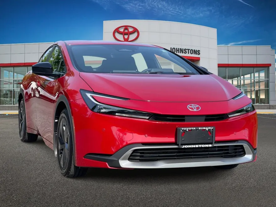 2024 Toyota Prius Prime SE photo 1