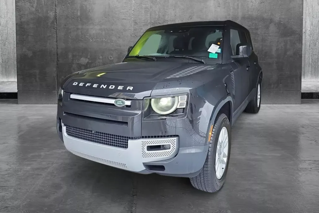 2025 Land Rover Defender 110 S photo 1