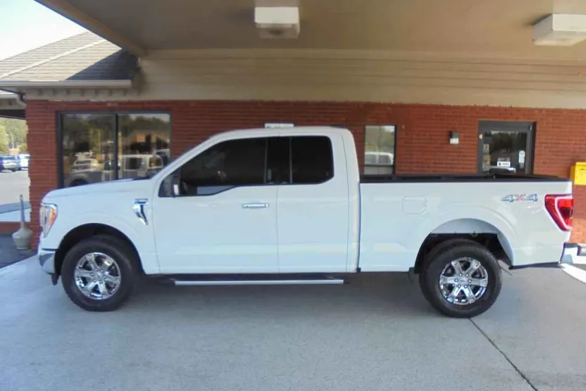 2022 Ford F-150 XLT photo 1