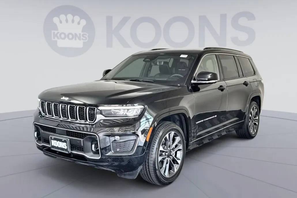2024 Jeep Grand Cherokee Overland photo 1