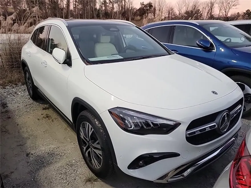 2025 Mercedes Benz GLA 250 photo 1