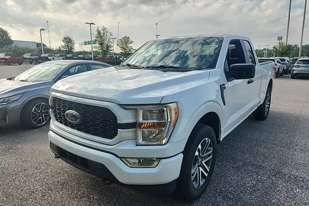 2022 Ford F-150 XL photo 1