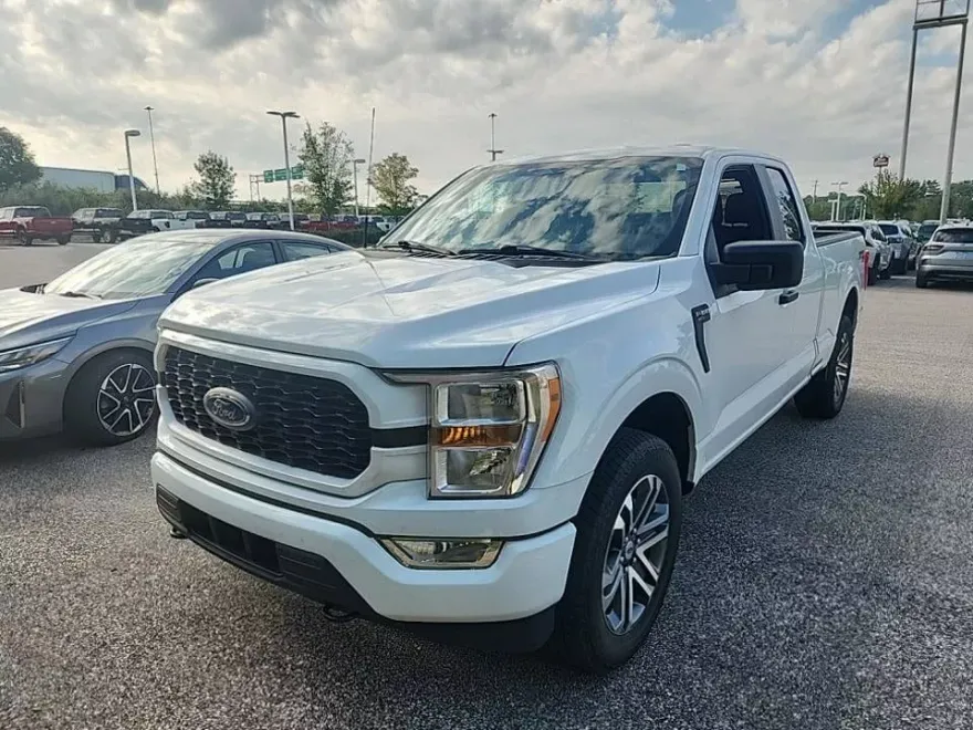 2022 Ford F-150 XL photo 1
