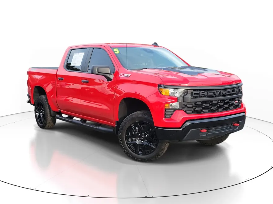 2025 Chevrolet Silverado 1500 Custom Trail Boss photo 1