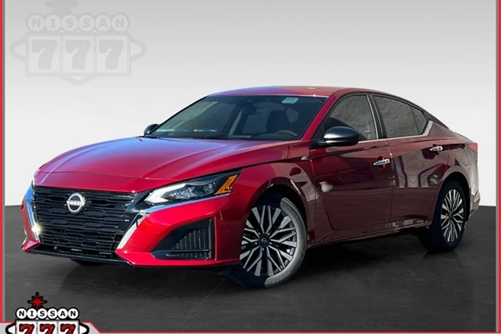 2025 Nissan Altima 2.5 SV photo 1