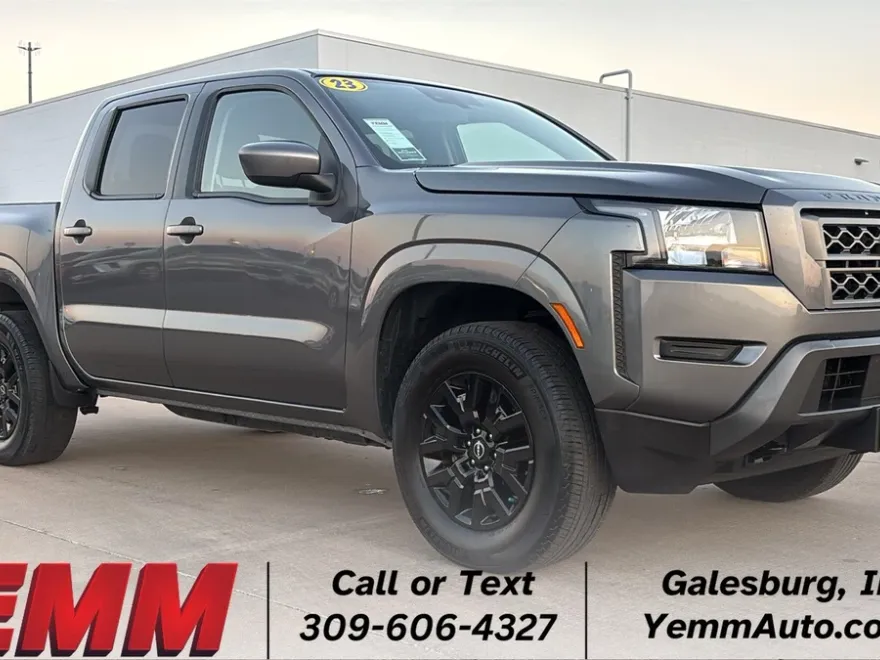 2023 Nissan Frontier SV photo 1