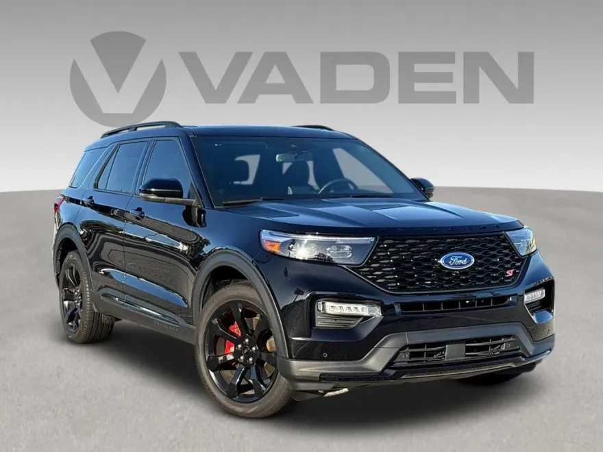 2023 Ford Explorer ST photo 1