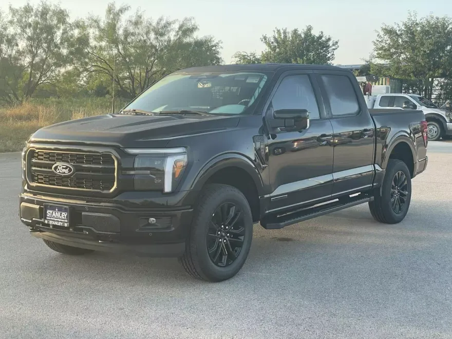 2025 Ford F-150 Lariat photo 1
