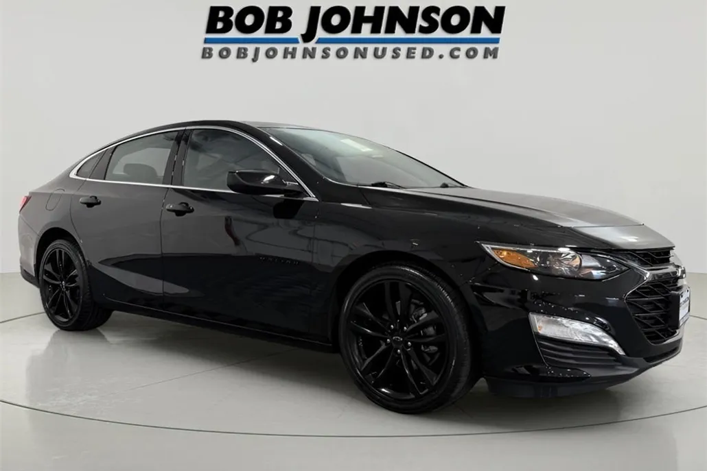 2024 Chevrolet Malibu 1LT photo 1