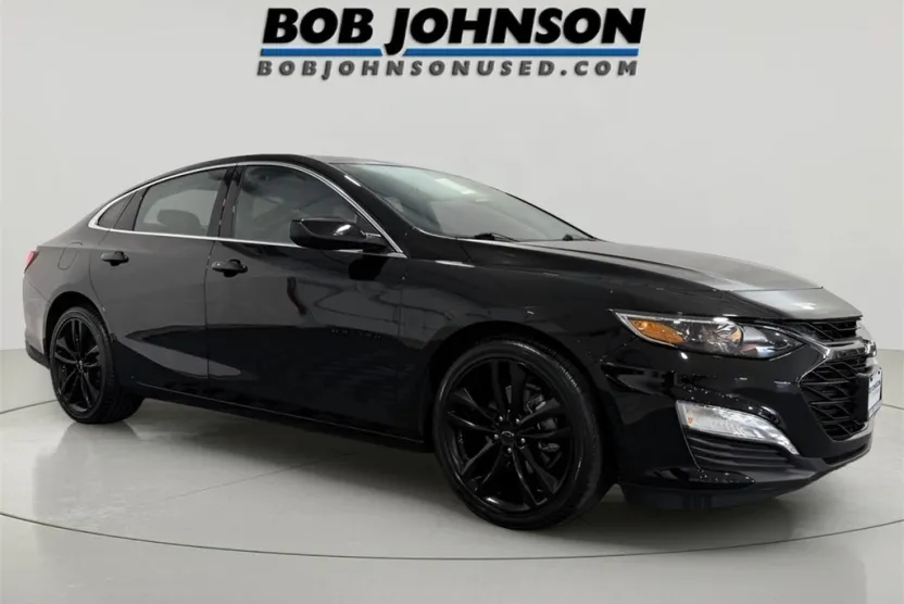 2024 Chevrolet Malibu 1LT photo 1