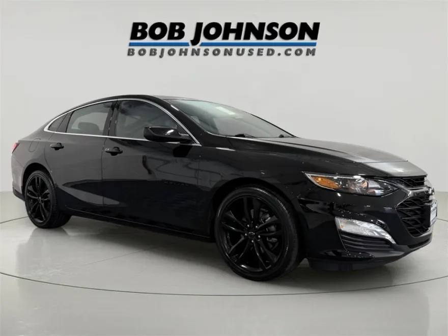 2024 Chevrolet Malibu 1LT photo 1