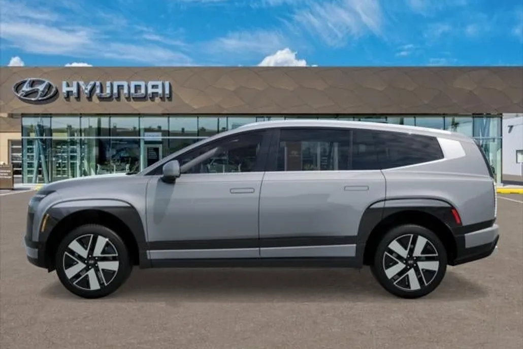 2026 Hyundai Ioniq SEL photo 1
