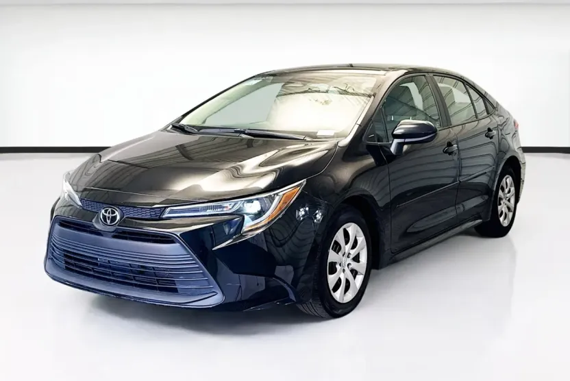 2024 Toyota Corolla LE photo 1
