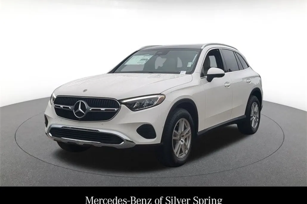 2025 Mercedes Benz GLC 300 4MATIC photo 1