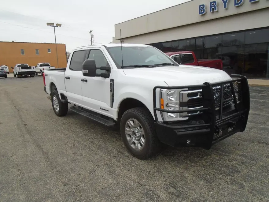 2023 Ford F-250 XLT photo 1