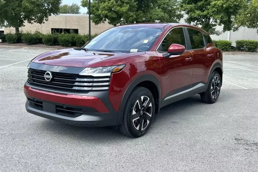 2025 Nissan Kicks SV photo 1