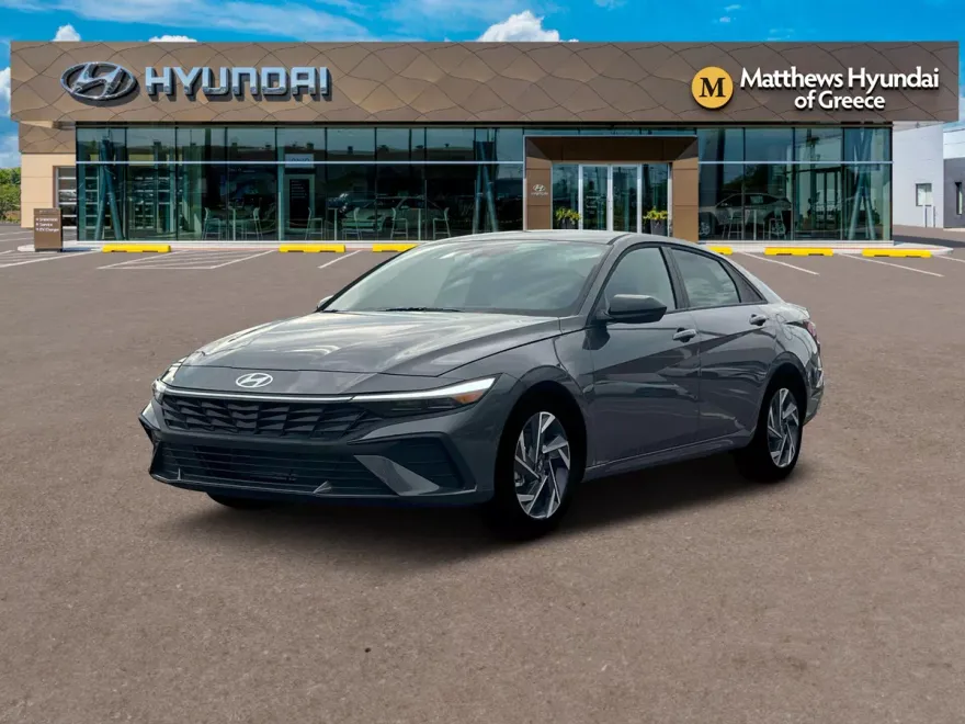 2025 Hyundai Elantra SEL Sport photo 1
