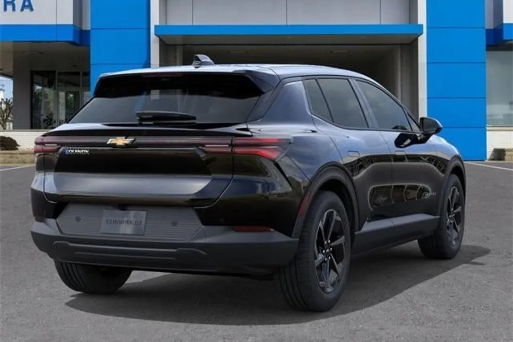 2026 Chevrolet Equinox EV 1LT photo 1