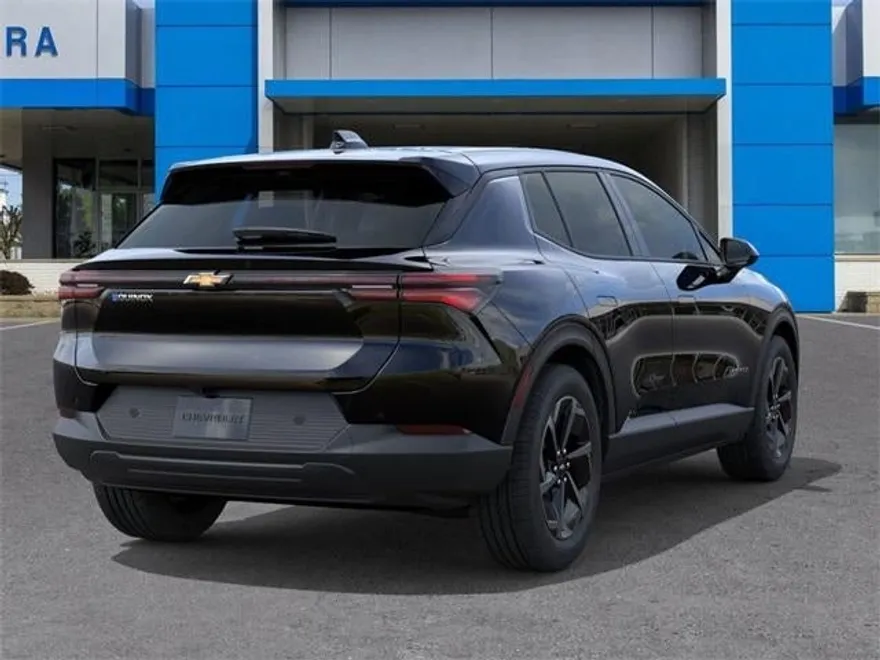 2026 Chevrolet Equinox EV 1LT photo 1