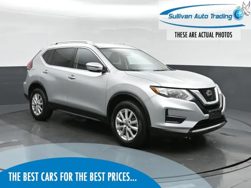 2020 Nissan Rogue SV photo 1
