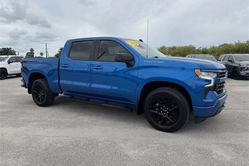 2022 Chevrolet Silverado 1500 RST photo 1