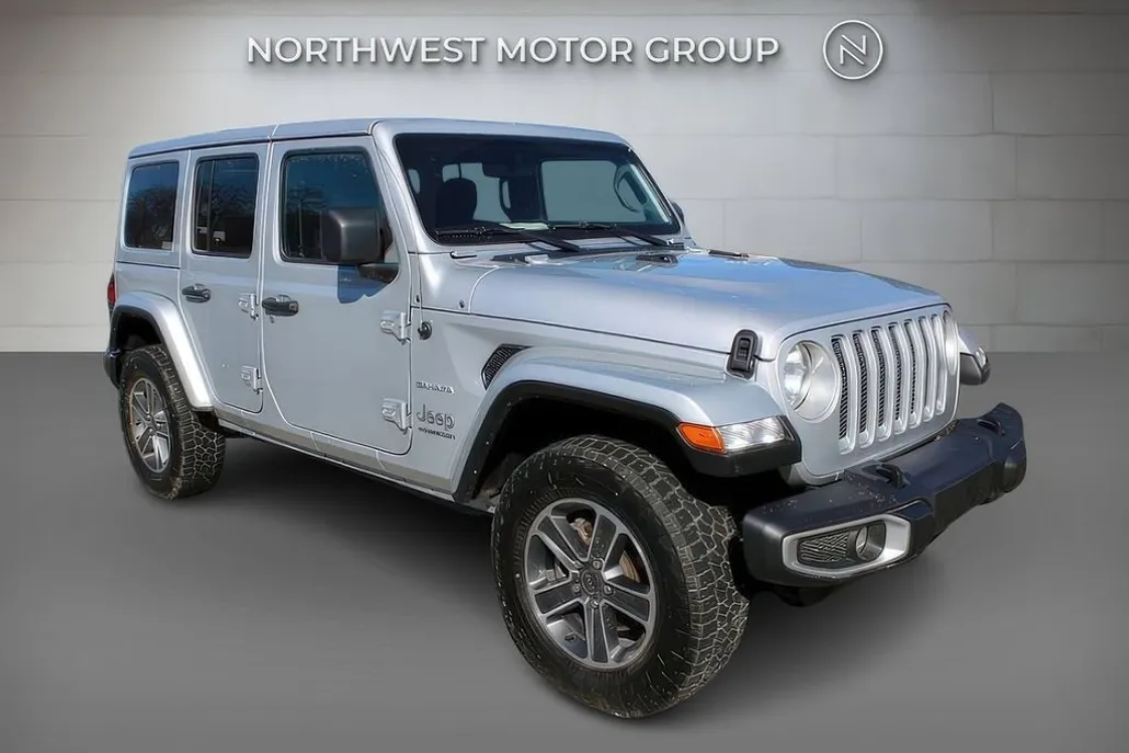 2023 Jeep Wrangler Sahara photo 1