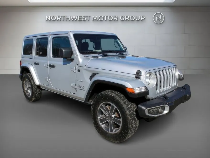 2023 Jeep Wrangler Sahara photo 1