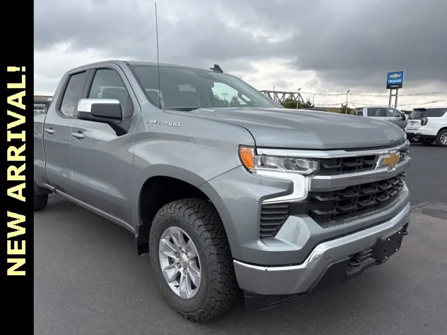 2025 Chevrolet Silverado 1500 LT1 photo 1