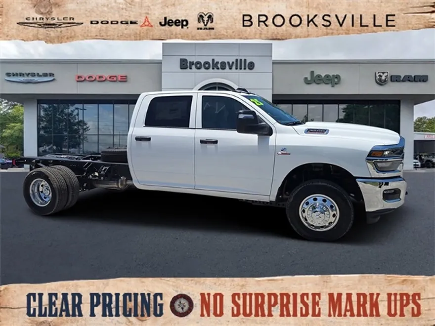 2025 Ram 3500 Tradesman photo 1