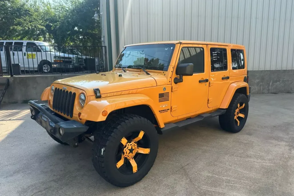 2012 Jeep Wrangler Unlimited Sahara Sport photo 1