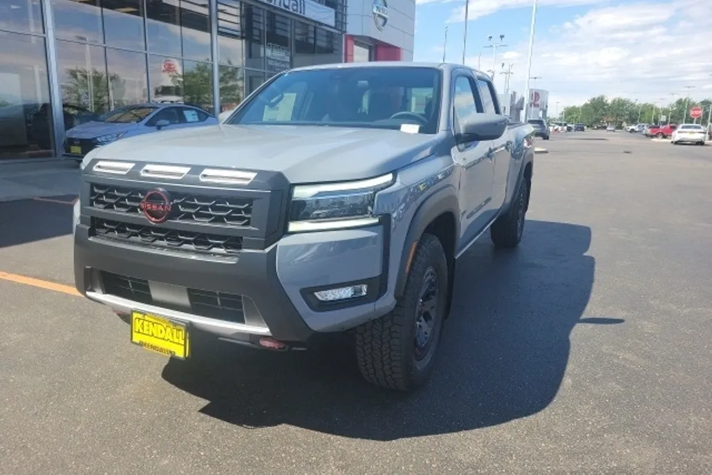 2025 Nissan Frontier PRO-4X photo 1