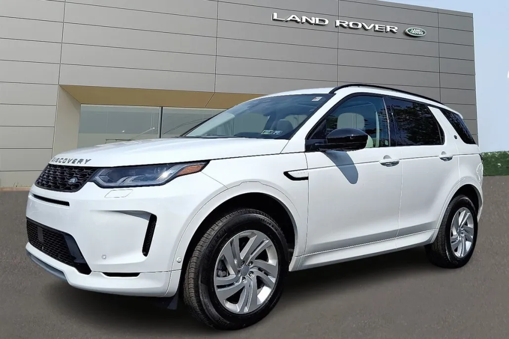 2024 Land Rover Discovery Sport S photo 1