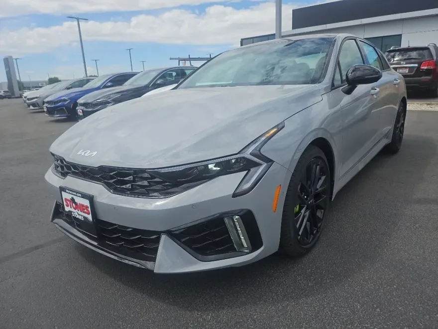 2026 Kia K5 GT photo 1